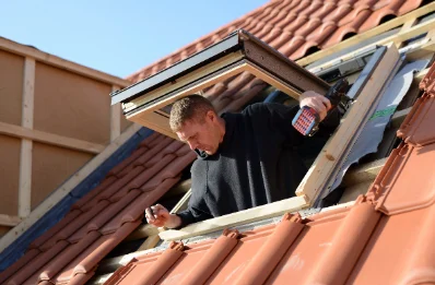 Pose de fenêtres de toit Velux aux Étangs